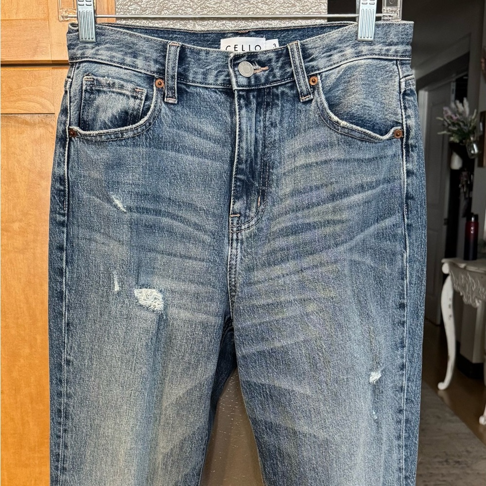 Cello Distressed Straight Jeans – High Rise Medium Wash Slit Hem - Size 3